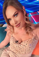 Ukrainian mail order bride Snezhana from Belgrade with blonde hair and brown eye color - image 8