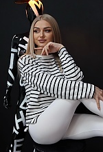 Ukrainian mail order bride Victoria from Zaporizhzhya with blonde hair and green eye color - image 3