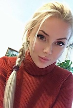 Ukrainian mail order bride Mariya from Yuzhne with blonde hair and hazel eye color - image 2