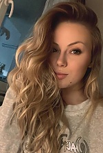Ukrainian mail order bride Mariya from Yuzhne with blonde hair and hazel eye color - image 7