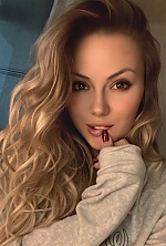 Ukrainian mail order bride Mariya from Yuzhne with blonde hair and hazel eye color - image 6