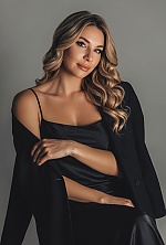 Ukrainian mail order bride Alina from Kyiv with blonde hair and grey eye color - image 3
