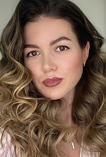 Ukrainian mail order bride Karyna from Mykolayiv with light brown hair and brown eye color - image 11