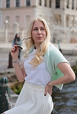 Ukrainian mail order bride Kira from Rome with blonde hair and brown eye color - image 12