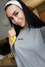 Ukrainian mail order bride Anastasia from Kyiv with light brown hair and brown eye color - image 3