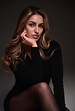 Ukrainian mail order bride Anastasiia from Kalush with light brown hair and blue eye color - image 7