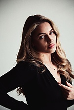 Ukrainian mail order bride Anastasiia from Kalush with light brown hair and blue eye color - image 3
