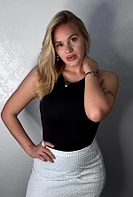 Ukrainian mail order bride Valentina from Cherkasy with blonde hair and green eye color - image 9