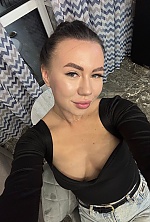 Ukrainian mail order bride Anastasiia from Kyiv with light brown hair and green eye color - image 6