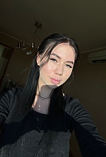 Ukrainian mail order bride Anastasiia from Kyiv with light brown hair and green eye color - image 4