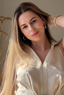 Khristina, 29 y.o. from Kyiv, Ukraine