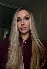 Ukrainian mail order bride Yana from Kyiv with blonde hair and green eye color - image 7