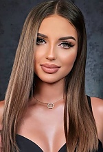 Ukrainian mail order bride Daryna from Vinnytsia with brunette hair and brown eye color - image 2