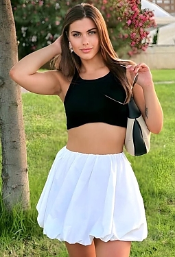 Yana, 29 y.o. from Vancouver, Canada