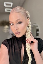 Ukrainian mail order bride Anna from Kyiv with blonde hair and green eye color - image 2