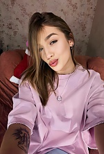 Ukrainian mail order bride Kateryna from Kyiv with light brown hair and green eye color - image 4