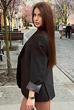 Ukrainian mail order bride Vita from Ivano-Frankivsk with brunette hair and blue eye color - image 2