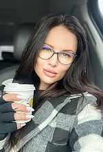 Ukrainian mail order bride Nina from Zhytomyr with brunette hair and blue eye color - image 3