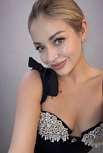 Ukrainian mail order bride Alina from Turin with blonde hair and grey eye color - image 3