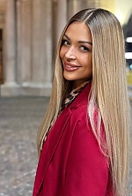 Ukrainian mail order bride Alina from Turin with blonde hair and grey eye color - image 2
