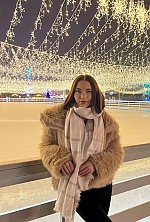 Ukrainian mail order bride Maria from Kyiv with auburn hair and green eye color - image 8