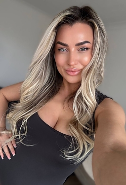 Viktoriia, 38 y.o. from London, England