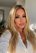 Ukrainian mail order bride Roksolana from Lviv with blonde hair and green eye color - image 5