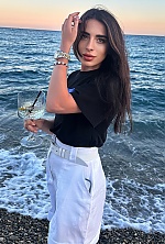 Ukrainian mail order bride Viktoria from Kyiv with brunette hair and brown eye color - image 5