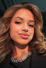 Ukrainian mail order bride Olena from Rivne with light brown hair and brown eye color - image 9