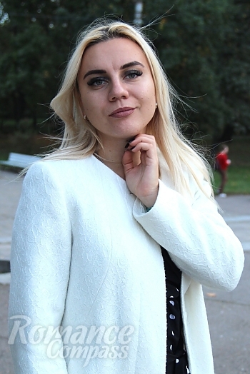 Ukrainian mail order bride Elizaveta from Zaporizhzhia with blonde hair and blue eye color - image 1