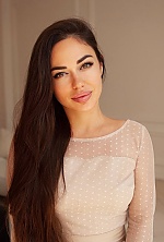 Ukrainian mail order bride Victoria from Kyiv with light brown hair and grey eye color - image 4