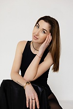 Ukrainian mail order bride Irina from Batumi with light brown hair and green eye color - image 9