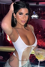 Ukrainian mail order bride Isabela from Rio de Janeiro with brunette hair and black eye color - image 11
