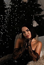 Ukrainian mail order bride Oksana from Kharkiv with auburn hair and green eye color - image 4