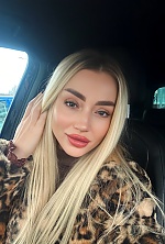 Ukrainian mail order bride Irina from Bratislava with blonde hair and blue eye color - image 2