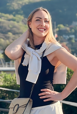 Liliia, 36 y.o. from Lecco, Italy