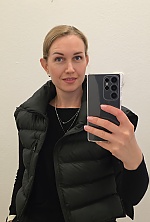 Ukrainian mail order bride Kseniia from Budapest with light brown hair and grey eye color - image 5