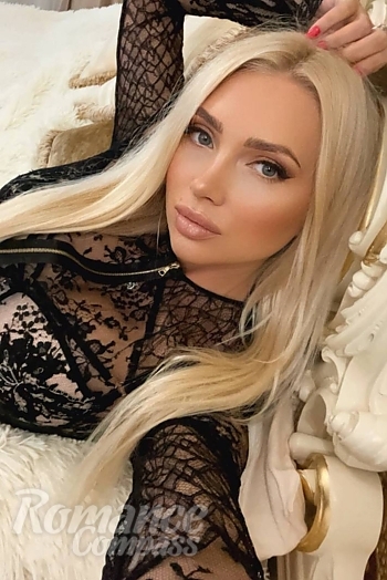 Ukrainian mail order bride Marina from Kharkiv with blonde hair and blue eye color - image 1