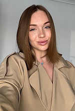 Ukrainian mail order bride Oleksandra from Bucharest with light brown hair and blue eye color - image 8