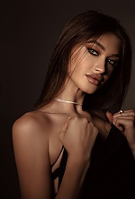 Ukrainian mail order bride Valeriia from Zaporizhzhya with light brown hair and green eye color - image 2