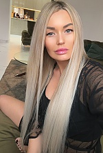 Ukrainian mail order bride Olena from Berlin with blonde hair and blue eye color - image 5