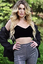 Ukrainian mail order bride Olena from Berlin with blonde hair and blue eye color - image 3