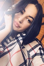Ukrainian mail order bride Svitlana from Milan with black hair and black eye color - image 6