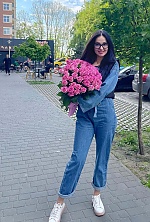 Ukrainian mail order bride Svitlana from Milan with black hair and black eye color - image 11