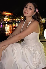 Ukrainian mail order bride Aishat from New York with black hair and brown eye color - image 3