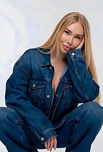 Ukrainian mail order bride Alyona from Kyiv with blonde hair and green eye color - image 5