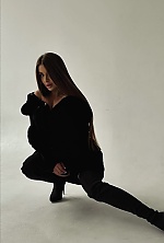 Ukrainian mail order bride Lyzaveta from Kyiv with auburn hair and blue eye color - image 7
