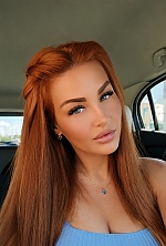 Ukrainian mail order bride Iryna from Kropivnitskiy with light brown hair and green eye color - image 3