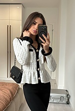Ukrainian mail order bride Victoria from Kyiv with light brown hair and brown eye color - image 3