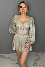 Ukrainian mail order bride Oksana from Kyiv with blonde hair and green eye color - image 2